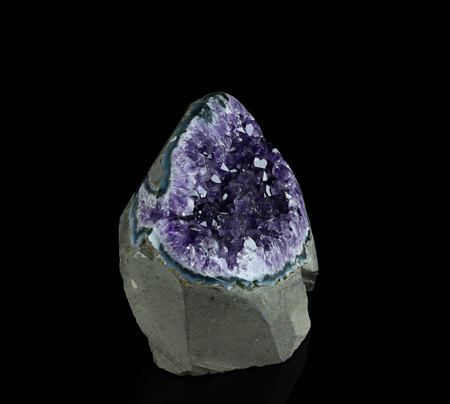 Natural Amethyst Crystal Cluster - Healing Energy and Positive Vibes