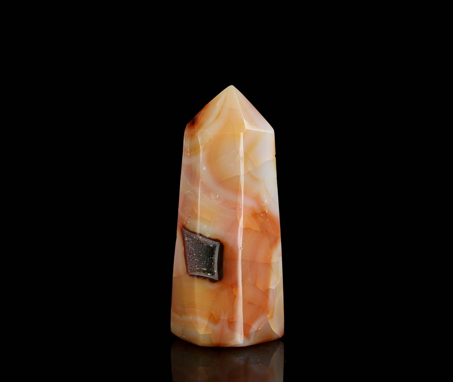 Torre de Cornalina: Cristal Sagrado para Manifestación, Protección y Sanación Emocional