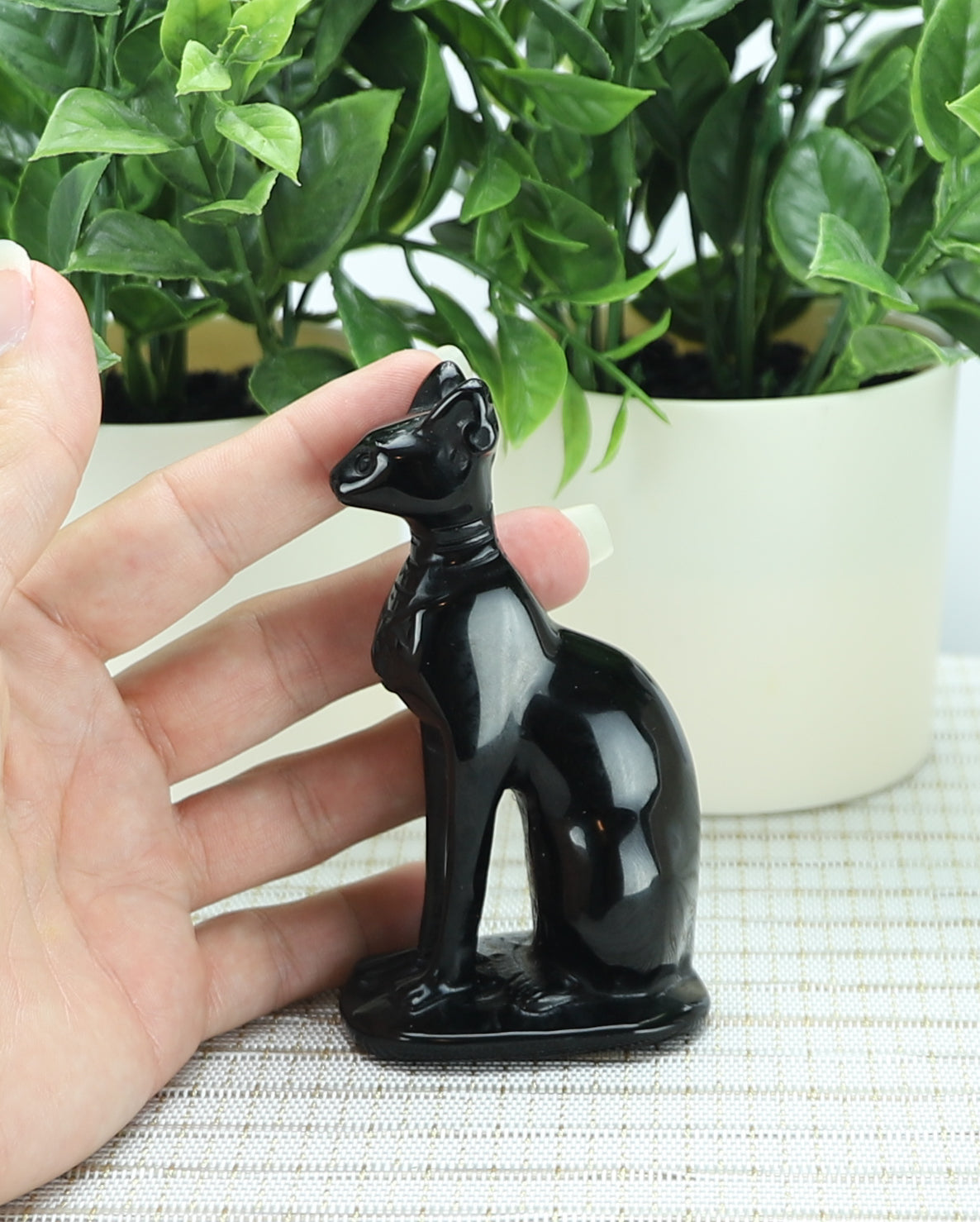 Black Obsidian Cat Crystal Carving – Protection, Mystery & Intuition