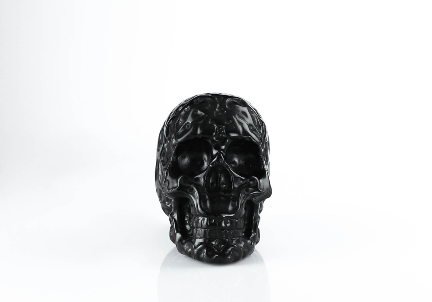 Obsidian Crystal Skull: Unique Hand-Carved Piece for Healing and Protection