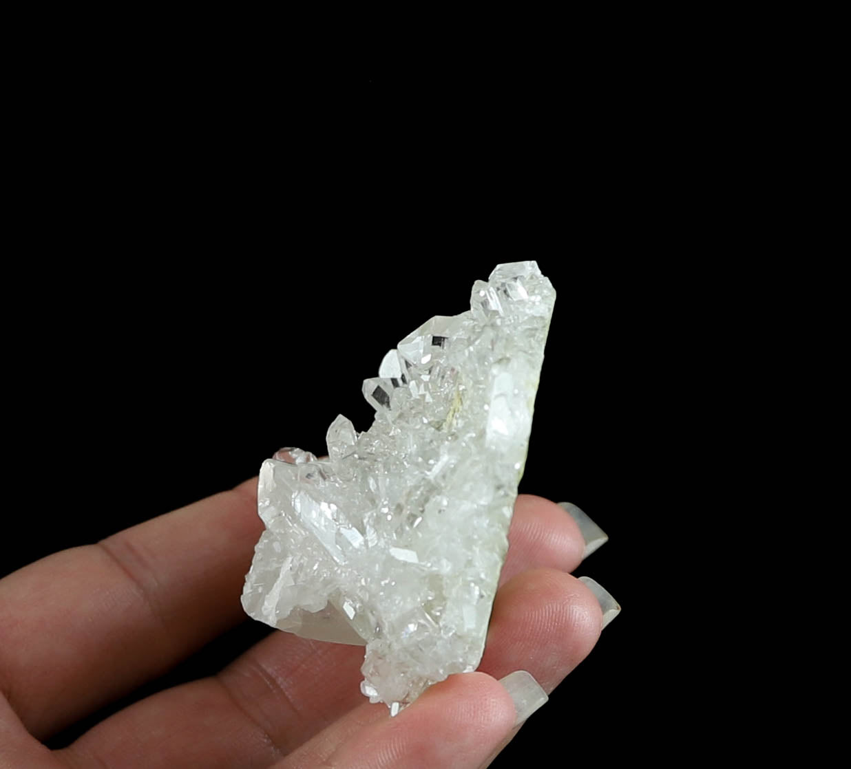 Natural Quartz Cluster - Raw Crystal Healing Stone for Energy Clearing and Growth
