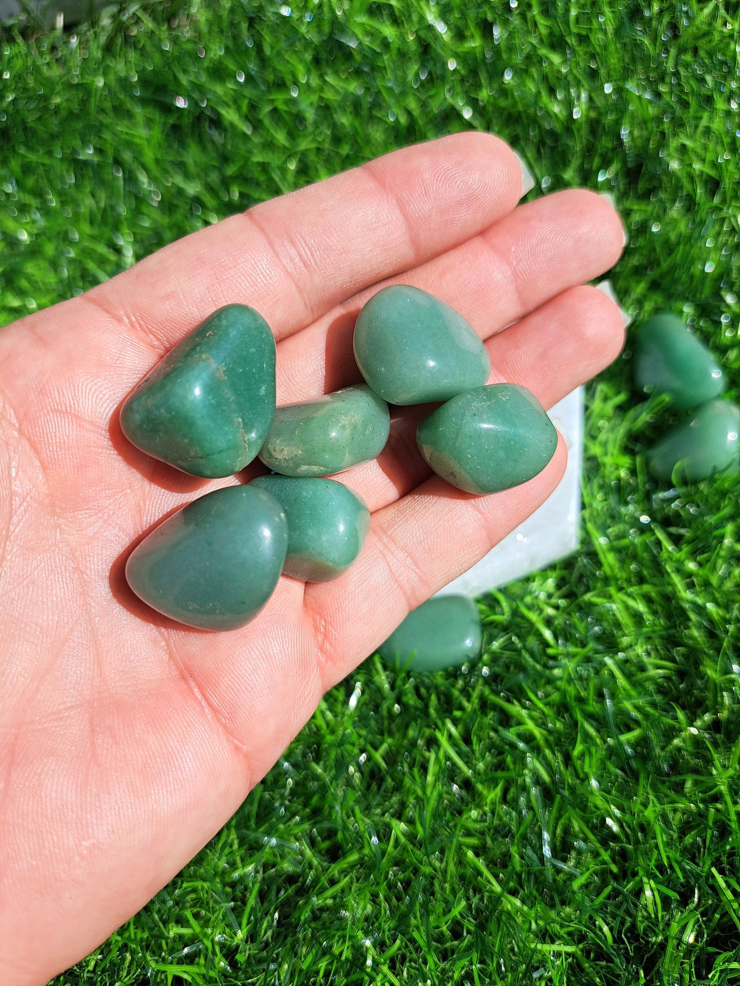 Green Aventurine Crystal Tumble - Natural Energy Healing Stone