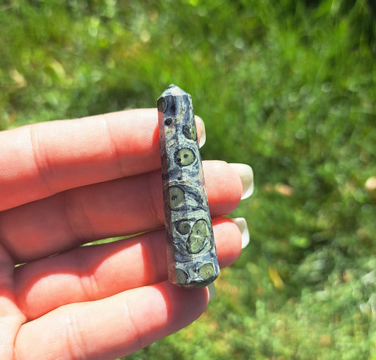 Mini Crystal Wand - Beautifully Carved Amethyst Crystal Point for Manifestation and Healing
