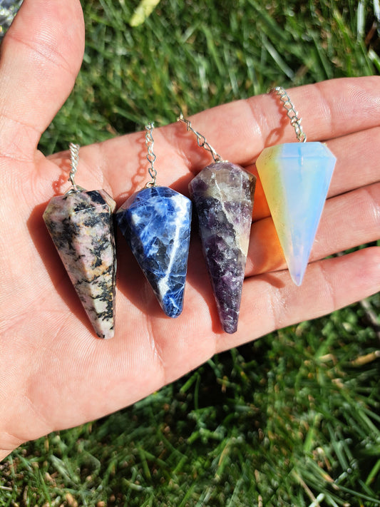 Crystal Pendulum - Reiki Healing and Divination Tool