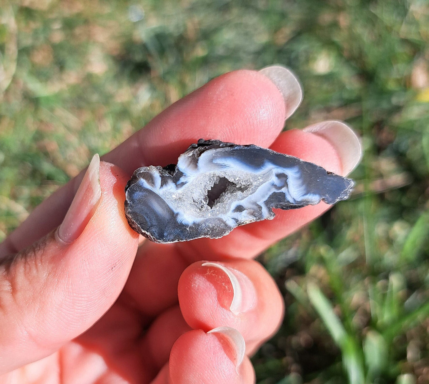 Mini Agate Geode - Meditation, Crystal Collection, Crystal Grid