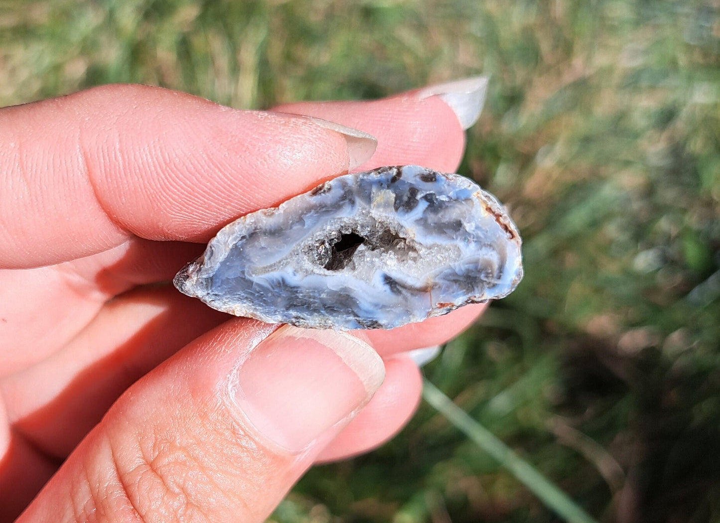 Mini Agate Geode - Meditation, Crystal Collection, Crystal Grid