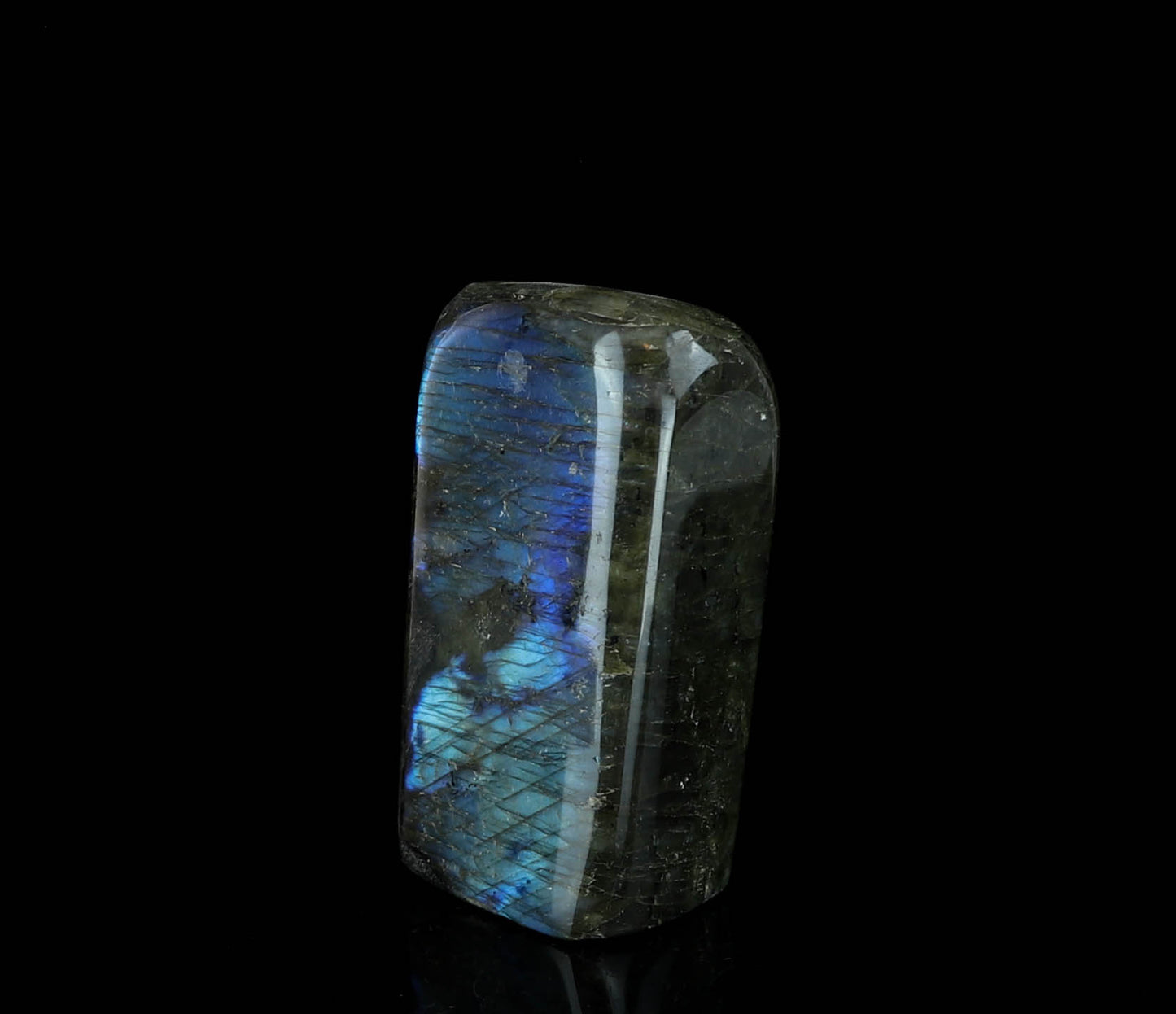 AAA Labradorite Free Form Décor: Stunning Natural Stone Sculpture for Healing and Protection