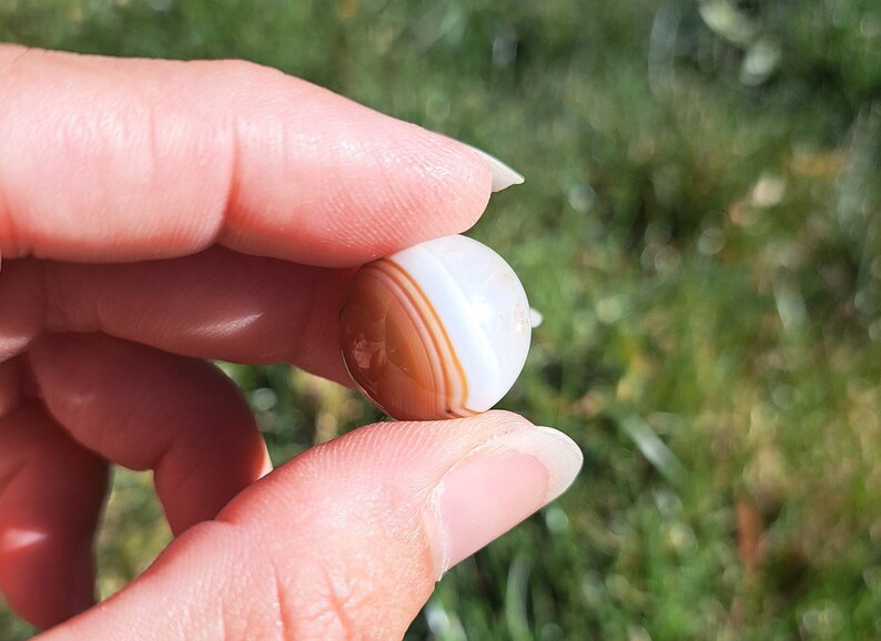 Mini Carnelian Sphere -  Reiki healing, Crystal grids, Home Décor, Pocket Stone