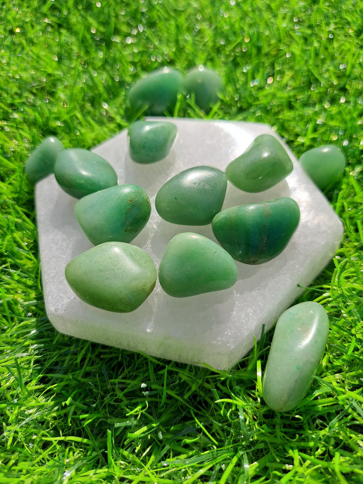 Green Aventurine Crystal Tumble - Natural Energy Healing Stone